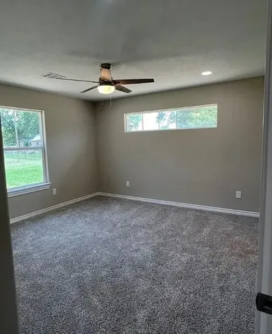 709 W Evans Street Hearne TX 77859