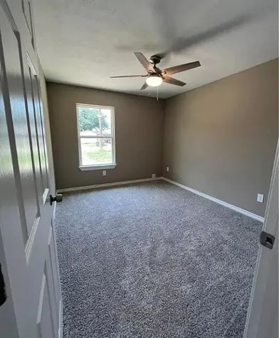 709 W Evans Street Hearne TX 77859