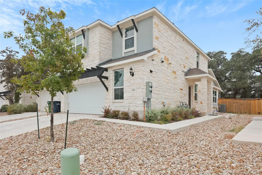 1519 Fenton Hill Drive Leander TX 78641