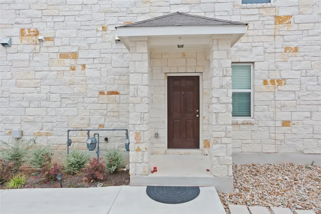 1519 Fenton Hill Drive Leander TX 78641