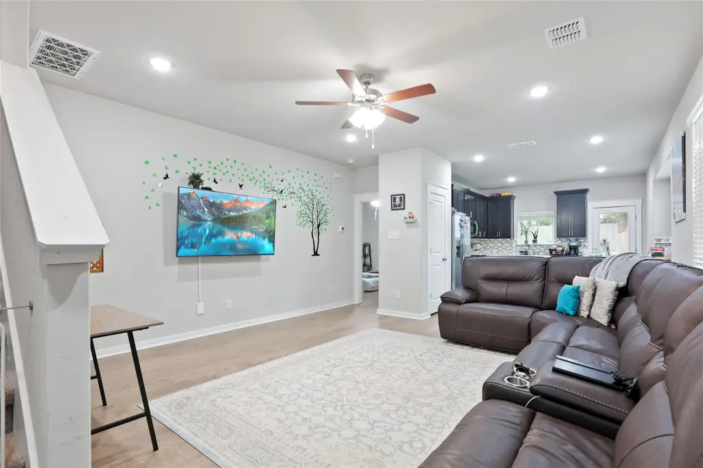 1519 Fenton Hill Drive Leander TX 78641