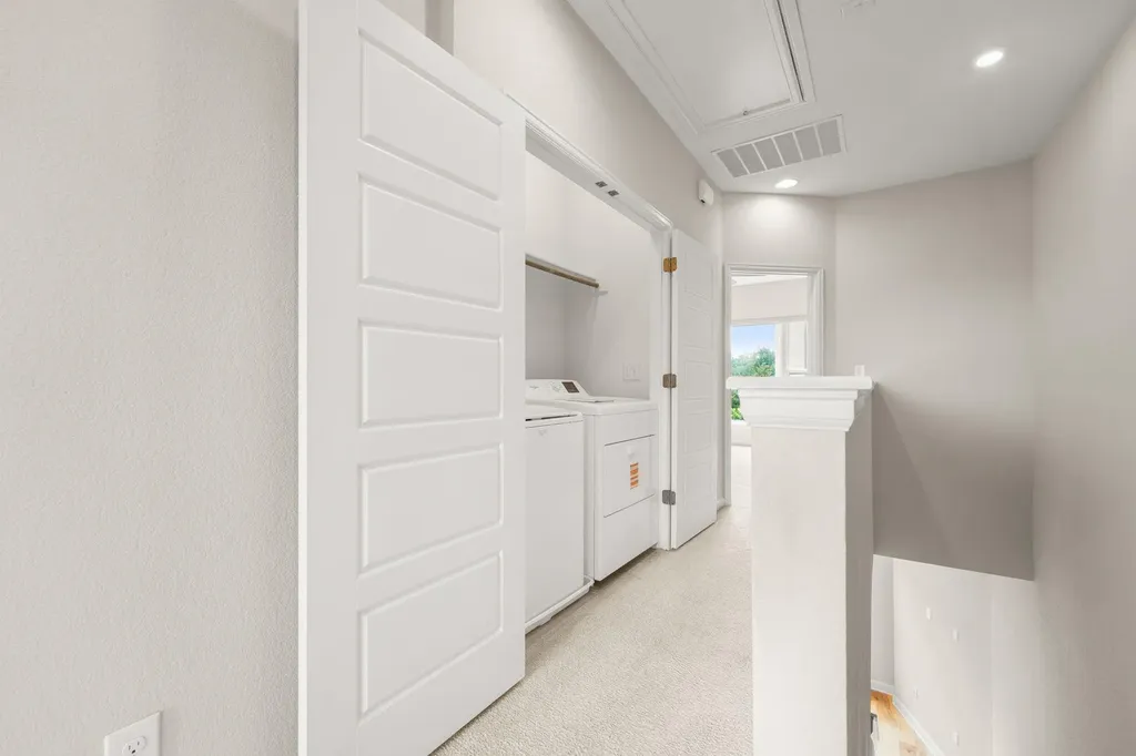 4403 Swift Path Austin TX 78741