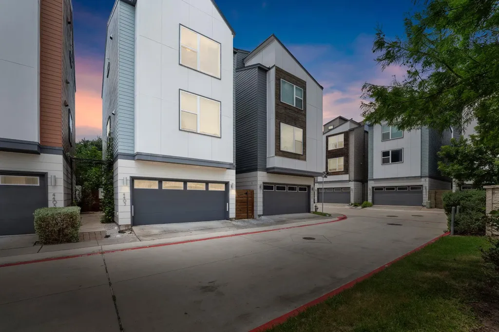 4403 Swift Path Austin TX 78741