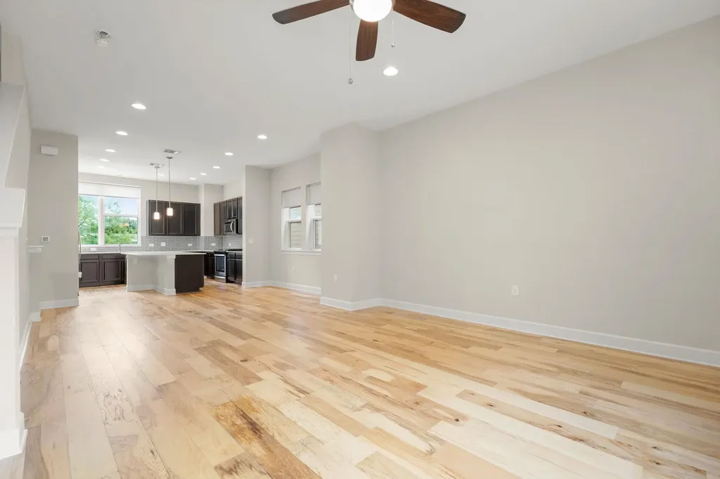 4403 Swift Path Austin TX 78741