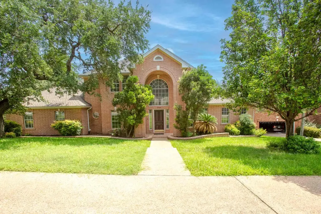 10609 Skyflower Drive Austin TX 78759