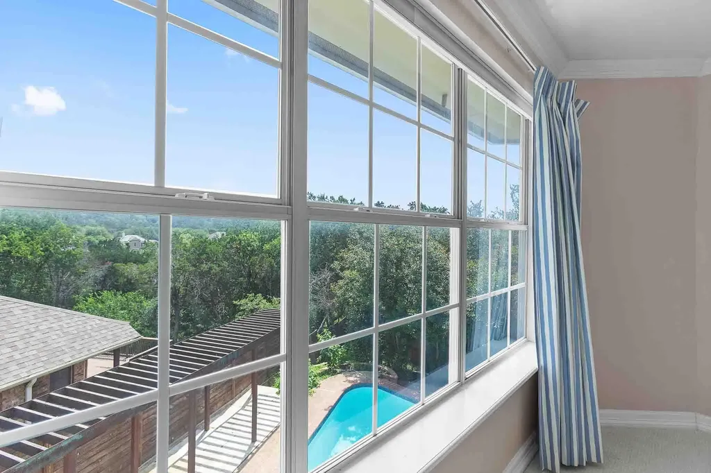 10609 Skyflower Drive Austin TX 78759