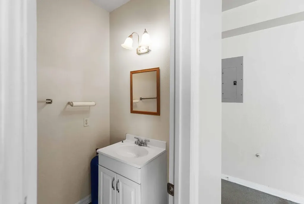 10609 Skyflower Drive Austin TX 78759