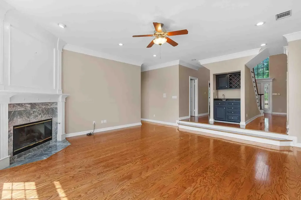 10609 Skyflower Drive Austin TX 78759