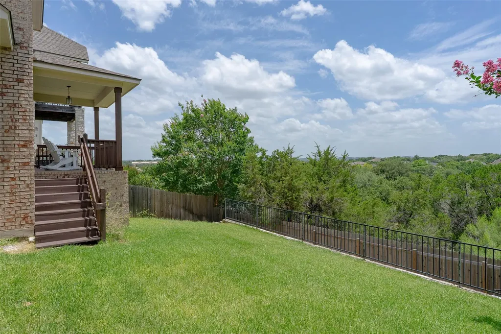 2505 Golden Gate Park Austin TX 78732