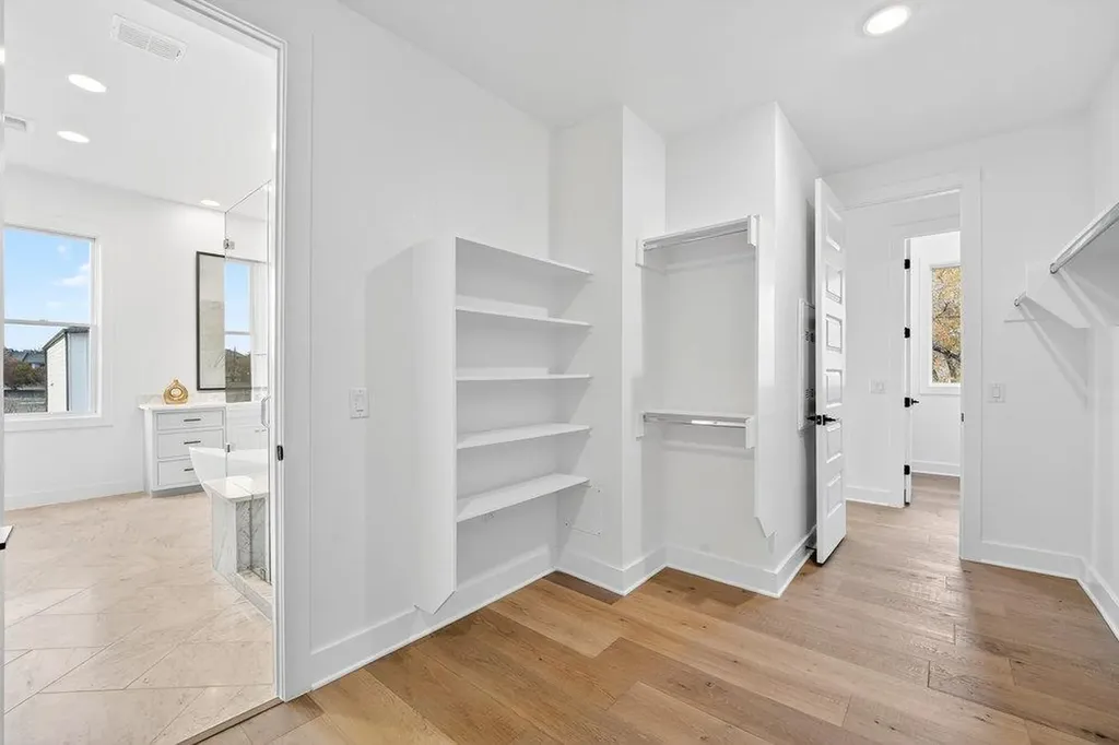 2707 Salek View Austin TX 78741