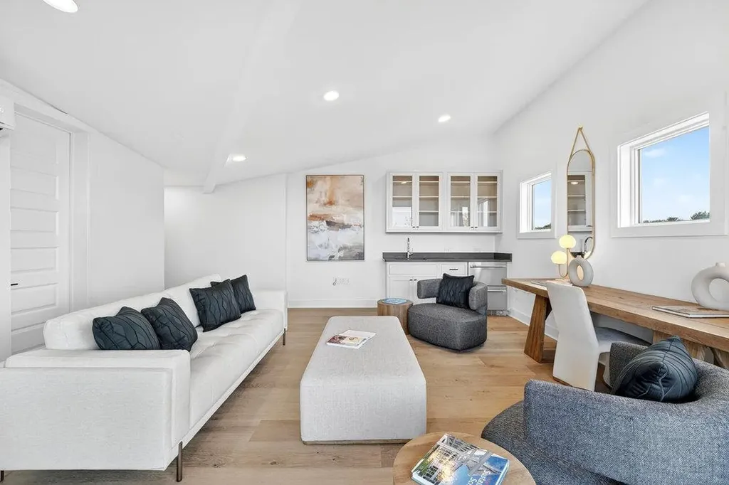 2707 Salek View Austin TX 78741