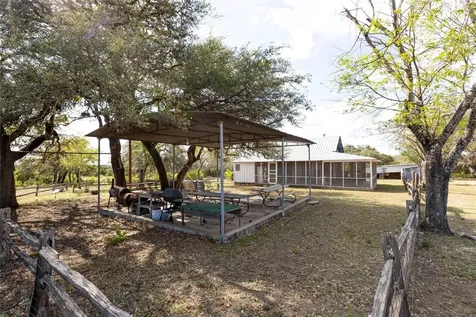 9939 County Road 404 Spicewood TX 78669