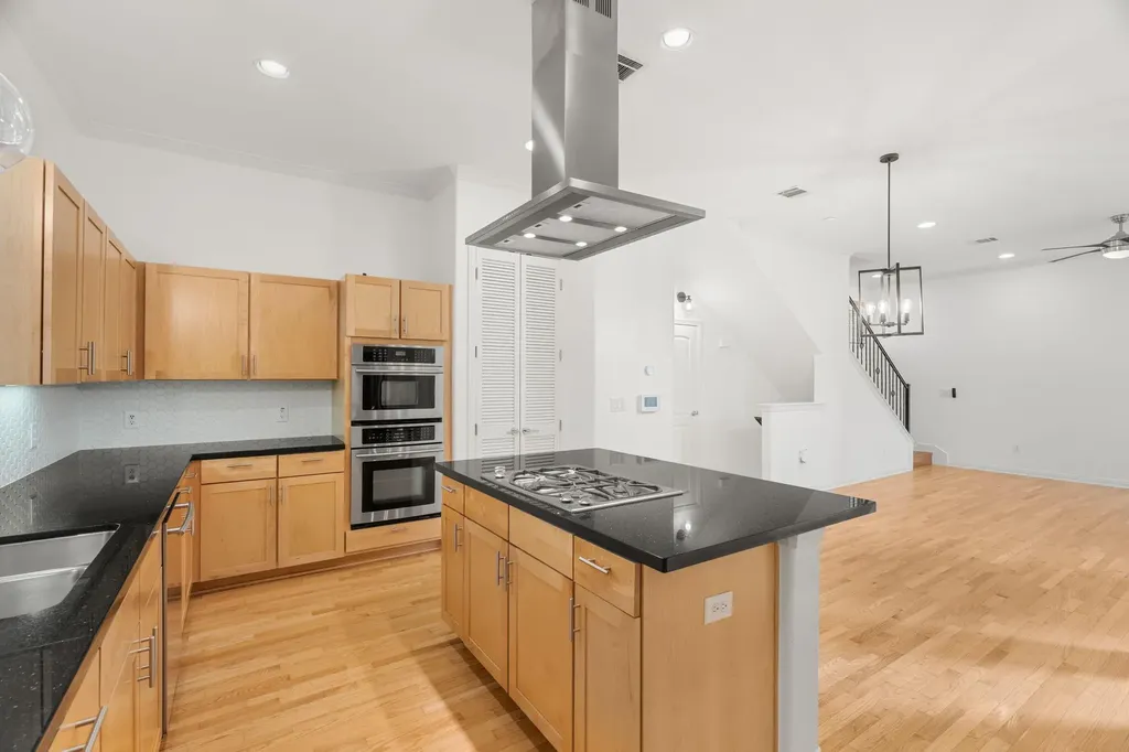 1115 Kinney Avenue Austin TX 78704