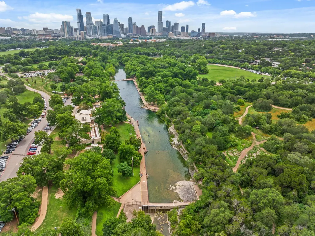 1115 Kinney Avenue Austin TX 78704