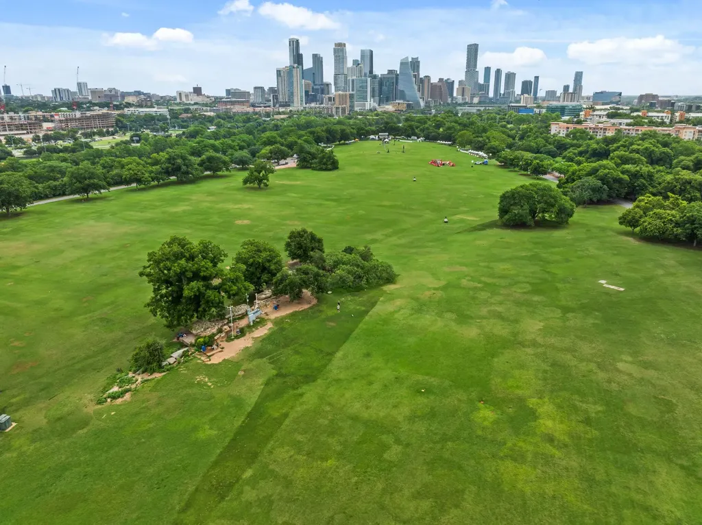 1115 Kinney Avenue Austin TX 78704