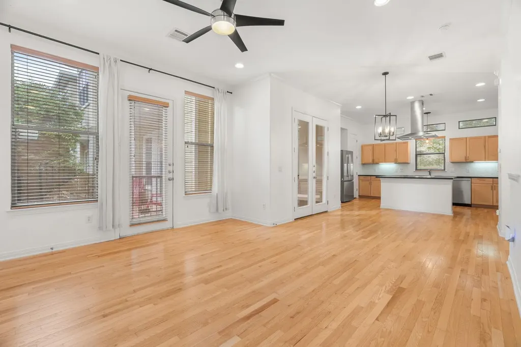 1115 Kinney Avenue Austin TX 78704