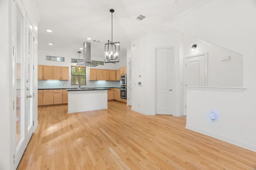 1115 Kinney Avenue Austin TX 78704