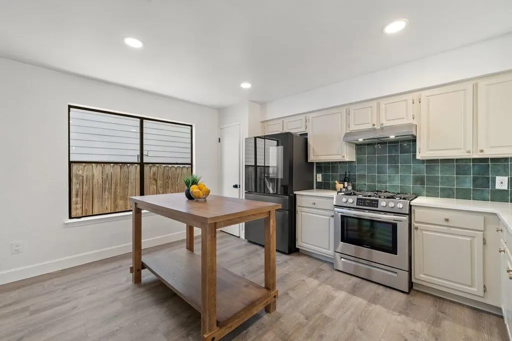 4304 Clarno Drive Austin TX 78749