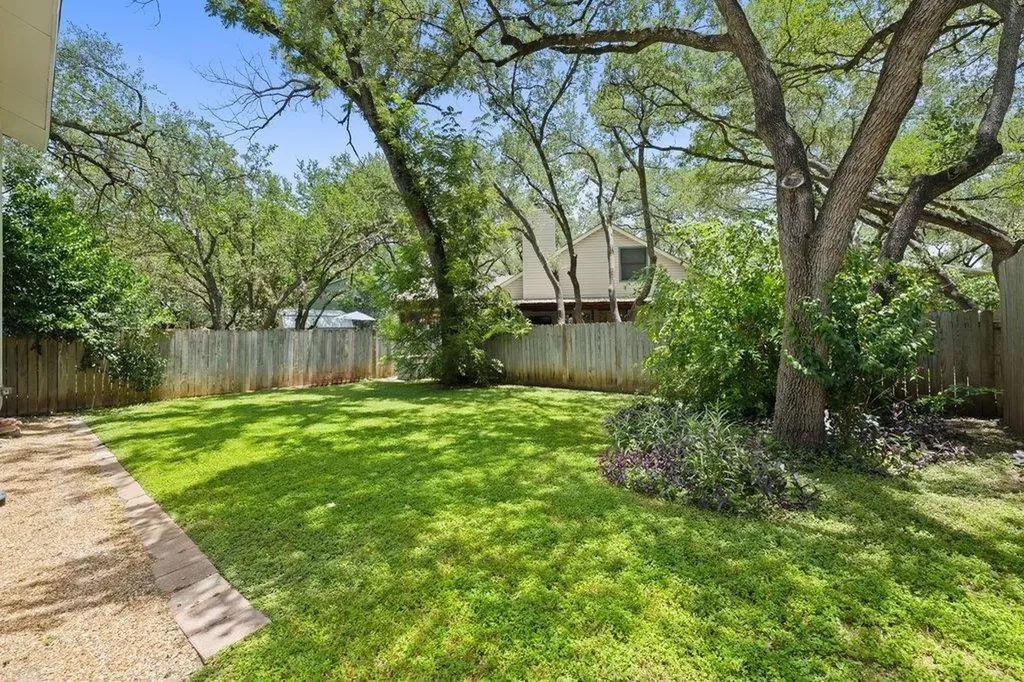 4304 Clarno Drive Austin TX 78749