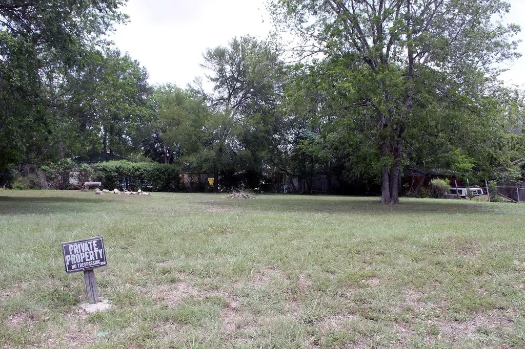 0 N Pecos Street Lockhart TX 78644