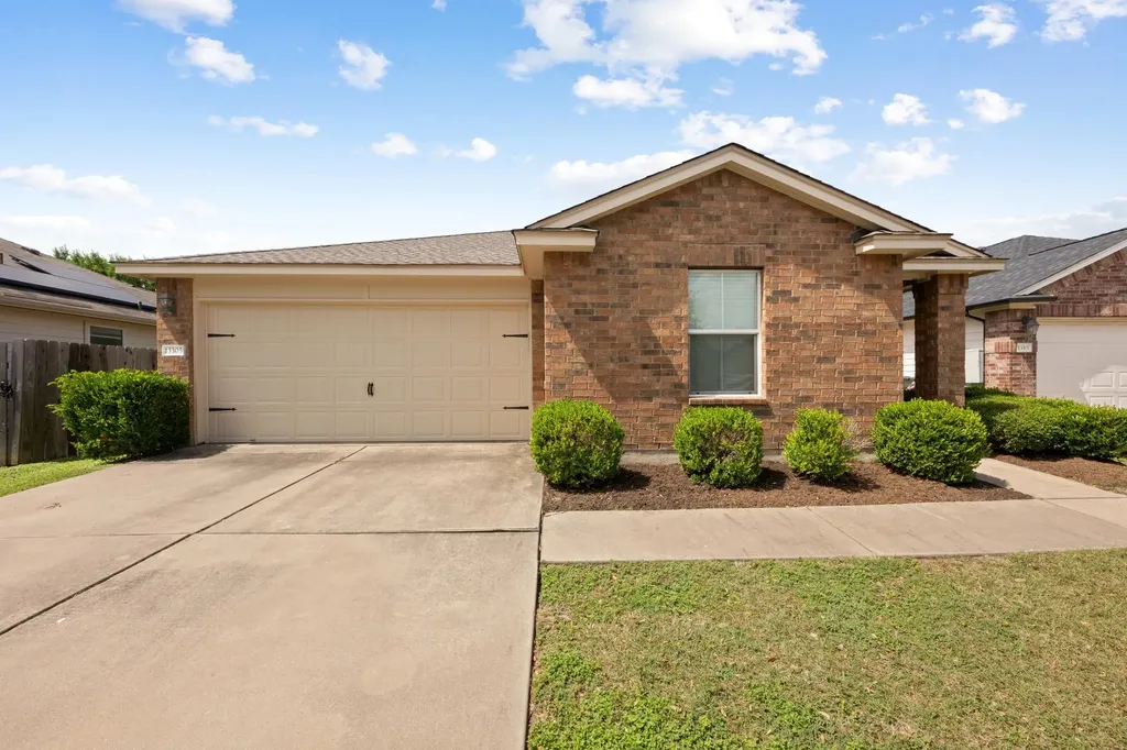 13305 Ring Drive Manor TX 78653