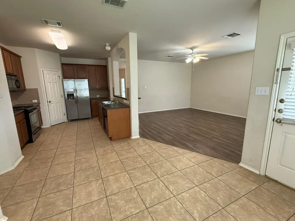 1514 Kothman Drive Hutto TX 78634