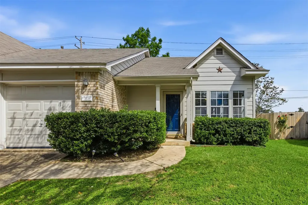 112 Prairie Springs Loop Georgetown TX 78626