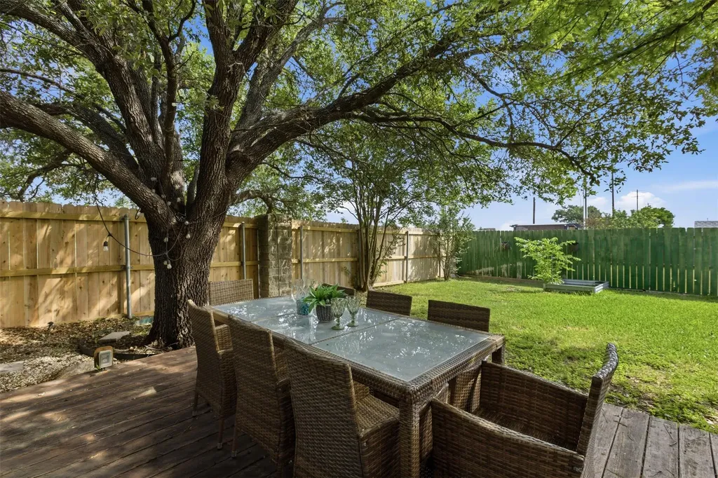 112 Prairie Springs Loop Georgetown TX 78626