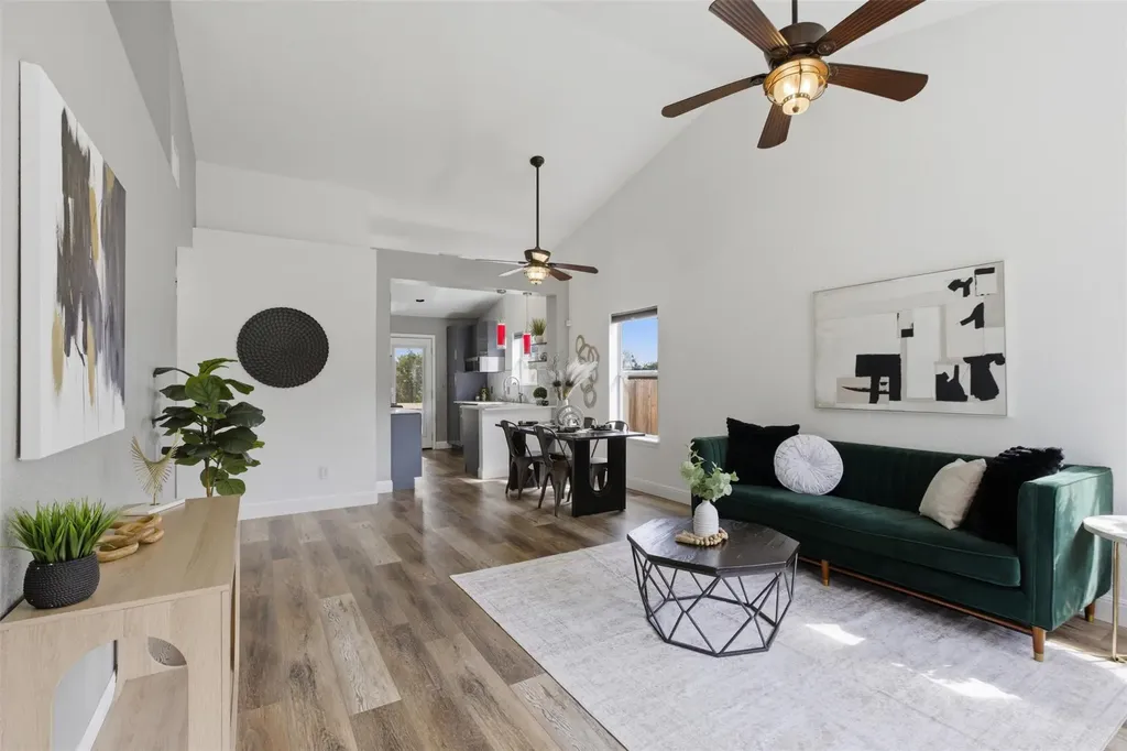 112 Prairie Springs Loop Georgetown TX 78626