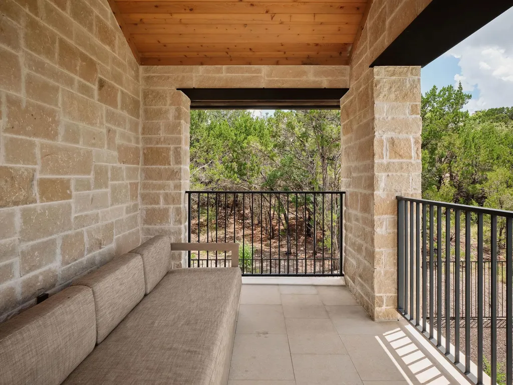 4320 Amarra Drive Austin TX 78735
