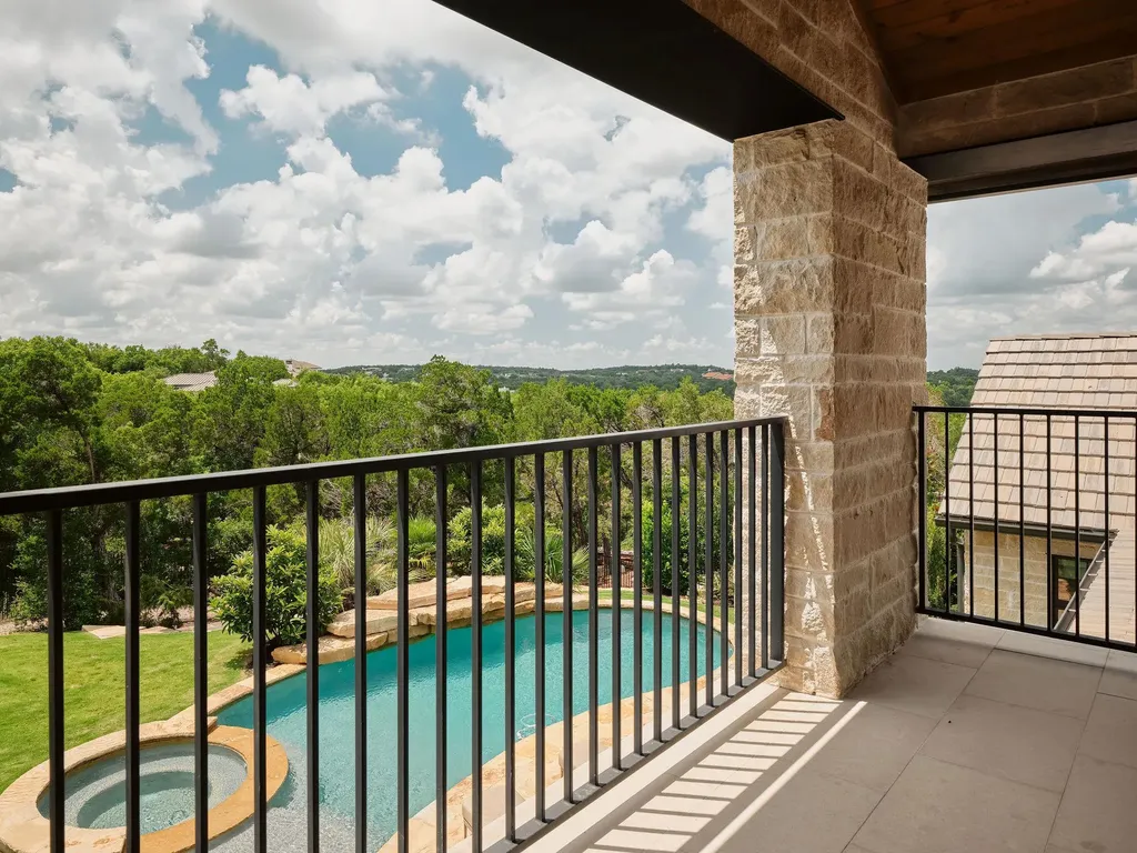 4320 Amarra Drive Austin TX 78735