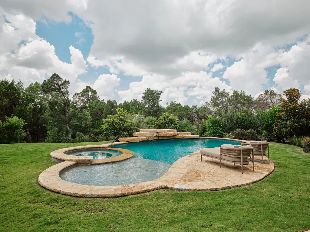 4320 Amarra Drive Austin TX 78735