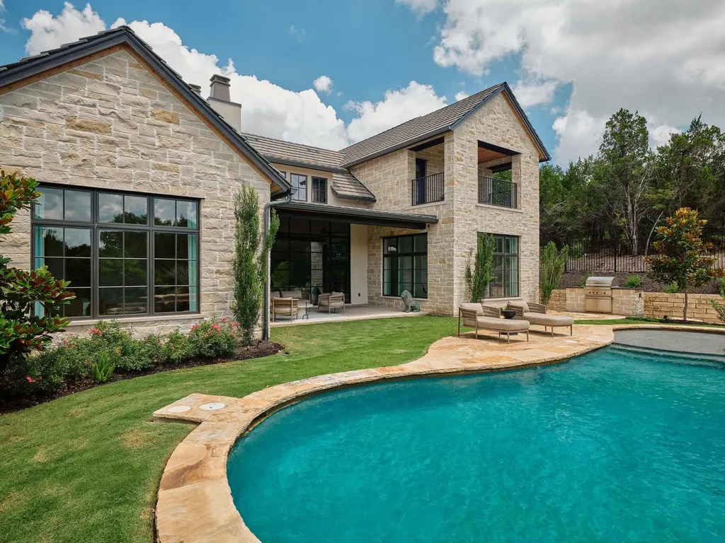 4320 Amarra Drive Austin TX 78735