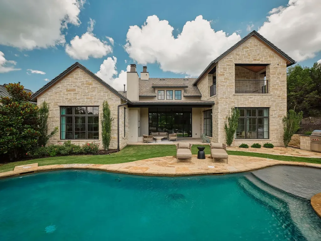 4320 Amarra Drive Austin TX 78735