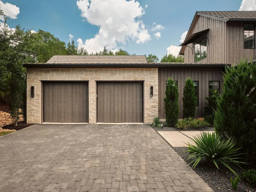 4320 Amarra Drive Austin TX 78735