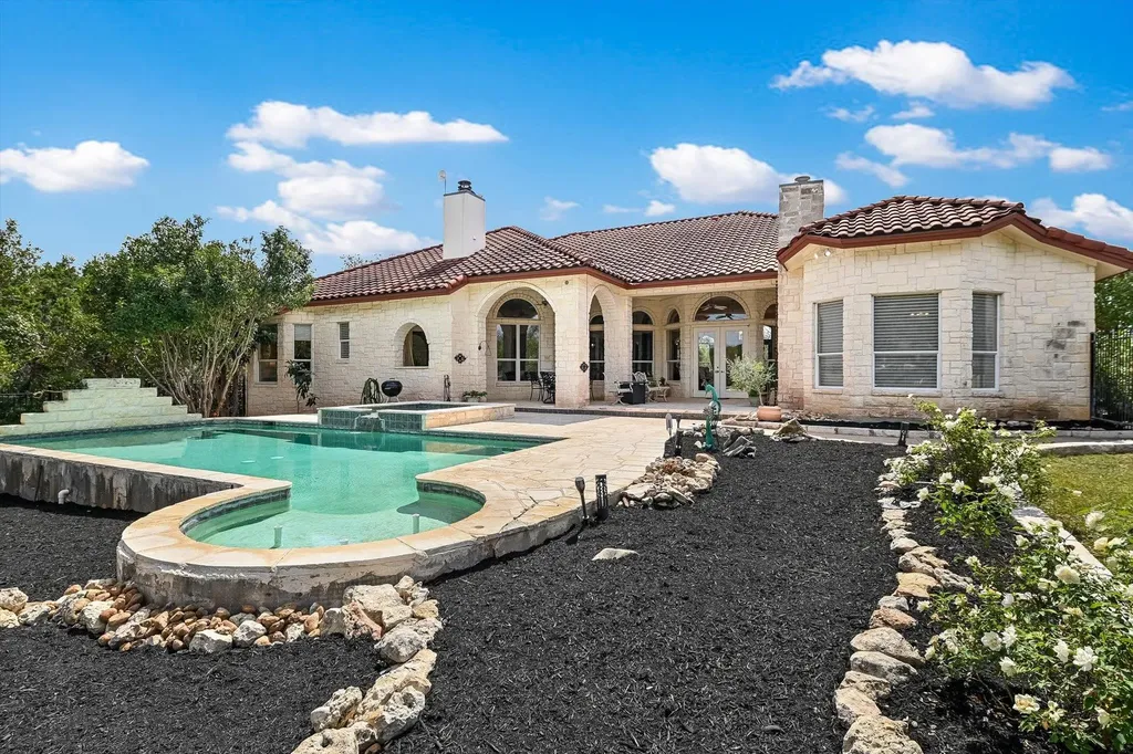 1001 Wesley Ridge Drive Spicewood TX 78669