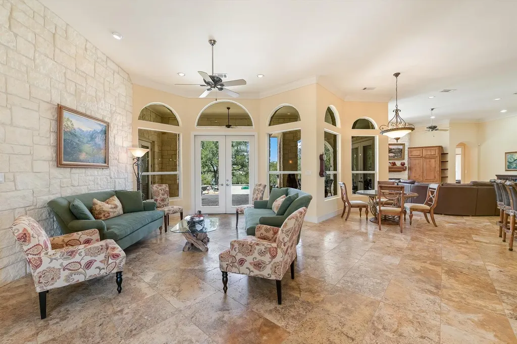 1001 Wesley Ridge Drive Spicewood TX 78669