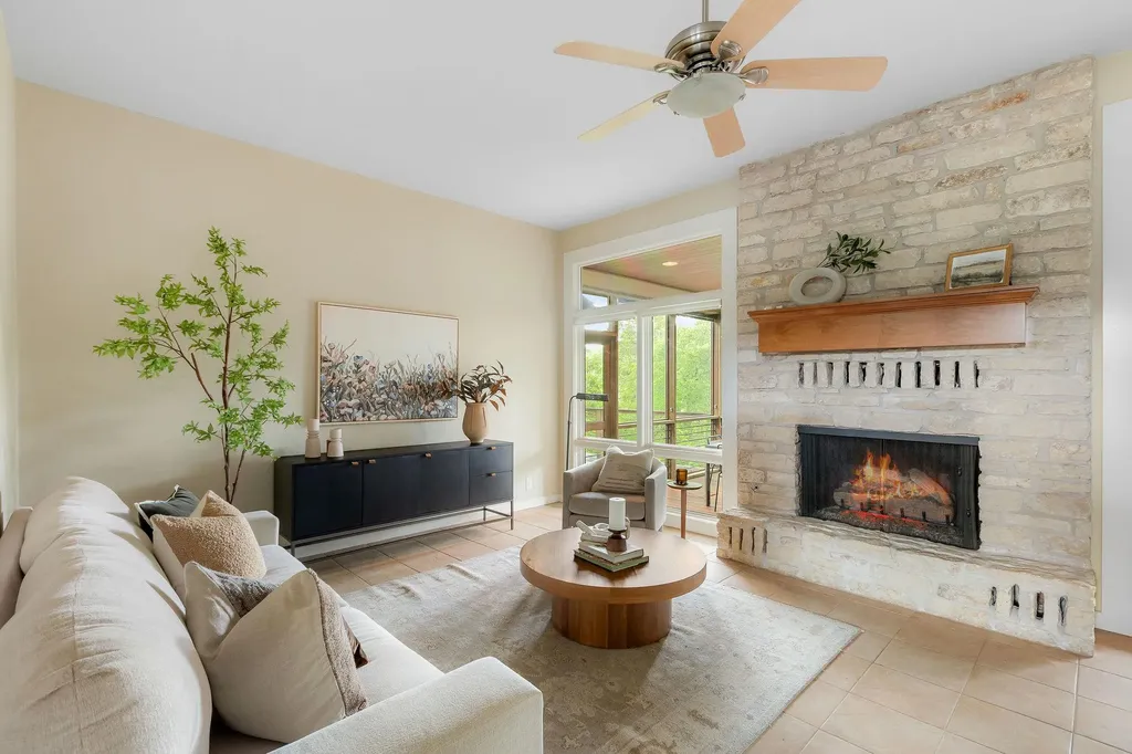 2615 Deerfoot Trail Austin TX 78704
