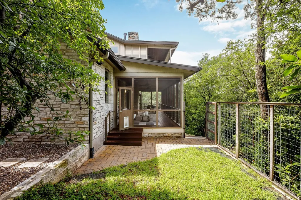 2615 Deerfoot Trail Austin TX 78704
