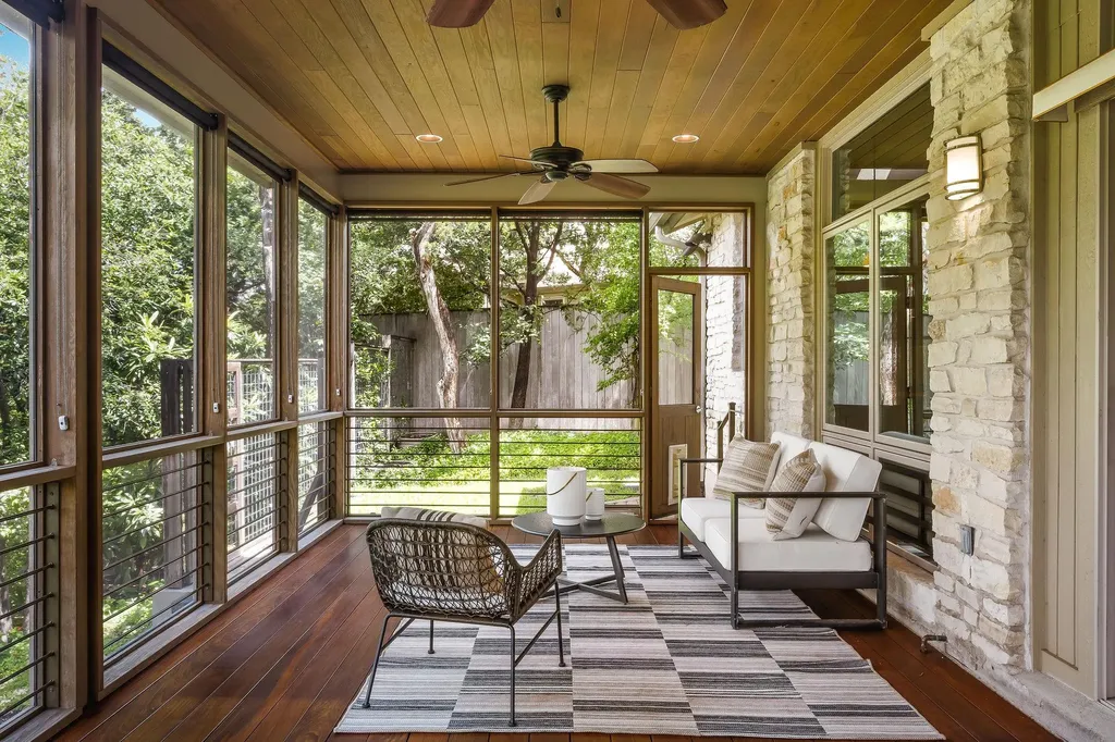 2615 Deerfoot Trail Austin TX 78704
