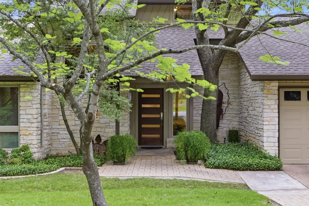 2615 Deerfoot Trail Austin TX 78704