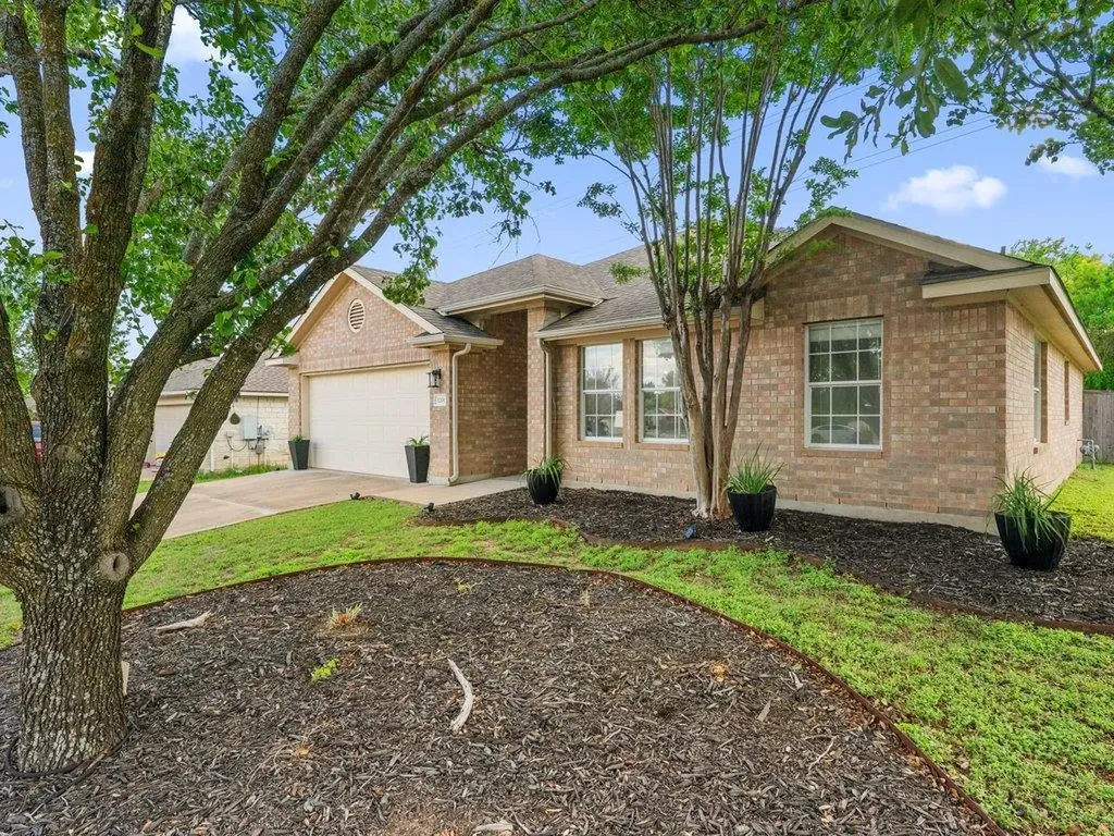 1201 Ridgewood Drive Leander TX 78641