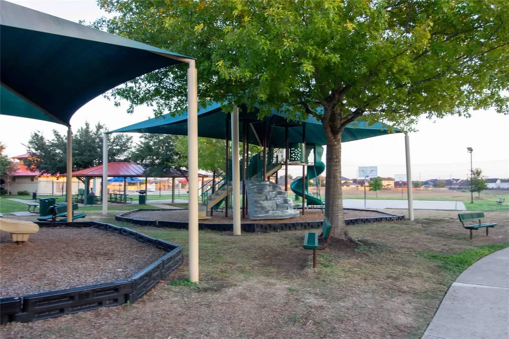 8609 Claude Court Austin TX 78747