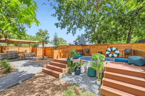 852 N Houston Avenue New Braunfels TX 78130