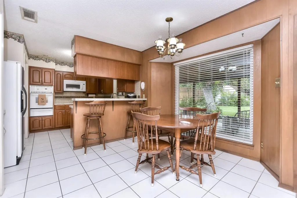 2200 Kenbridge Drive Austin TX 78757