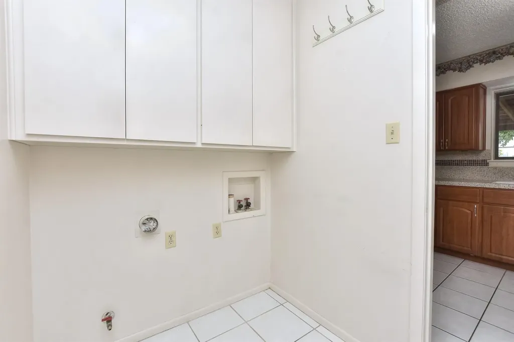 2200 Kenbridge Drive Austin TX 78757