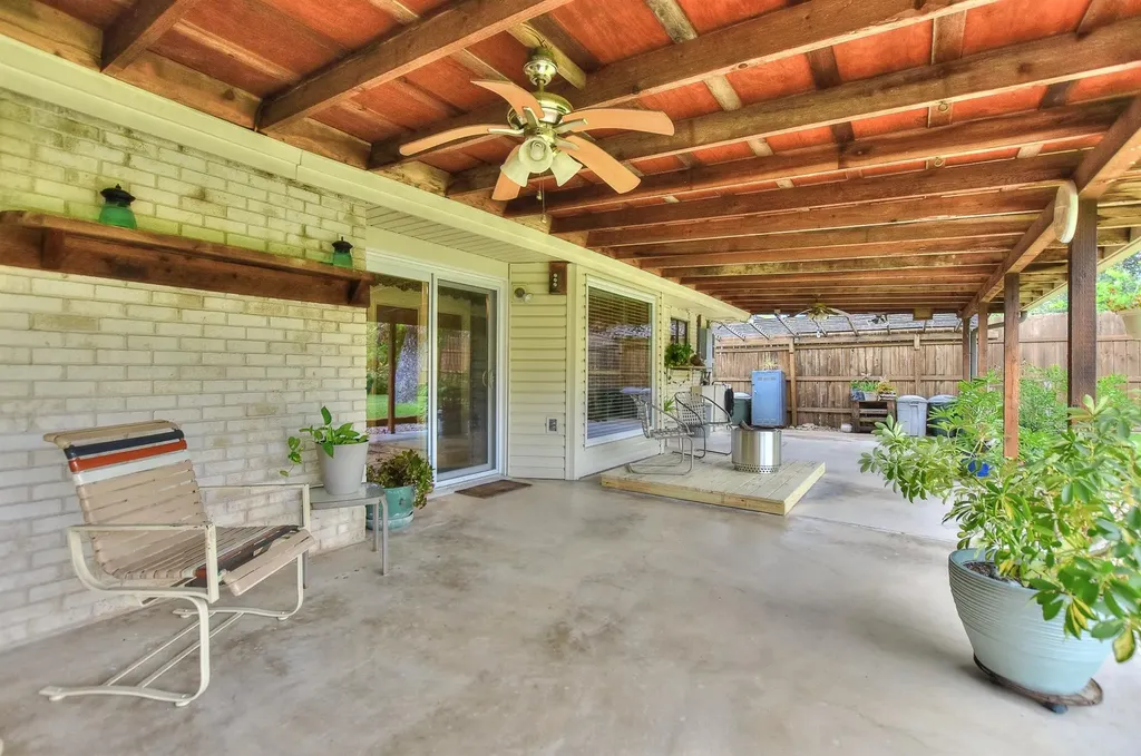 2200 Kenbridge Drive Austin TX 78757