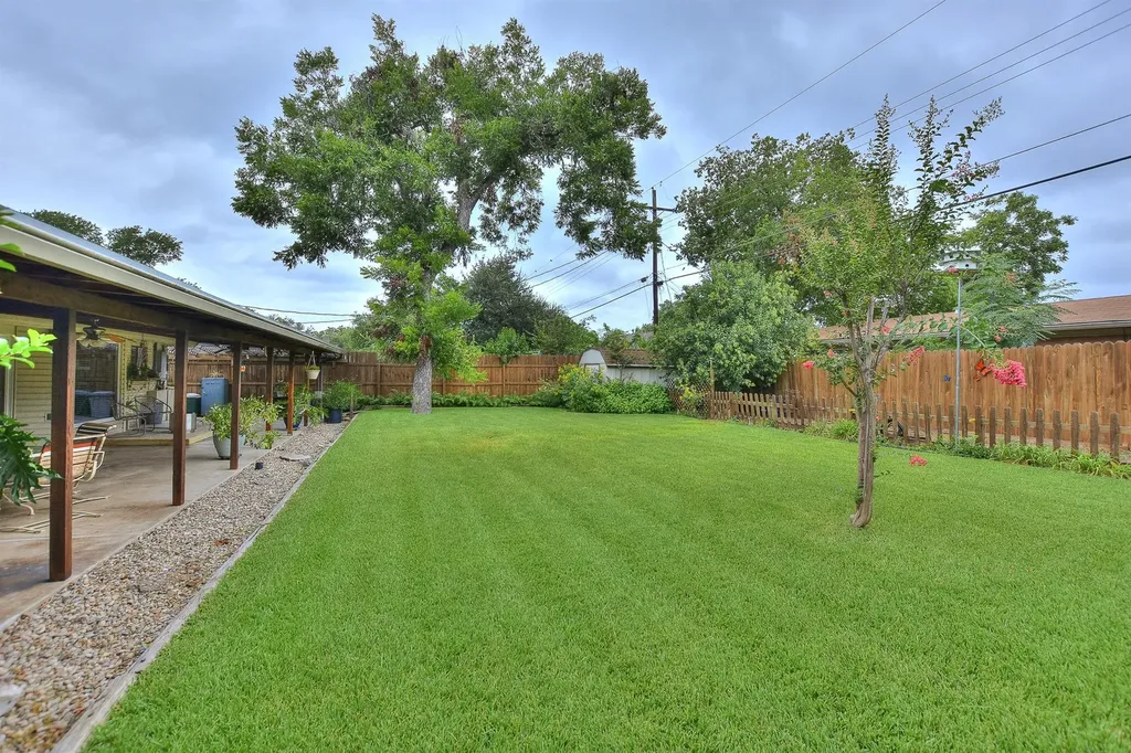 2200 Kenbridge Drive Austin TX 78757
