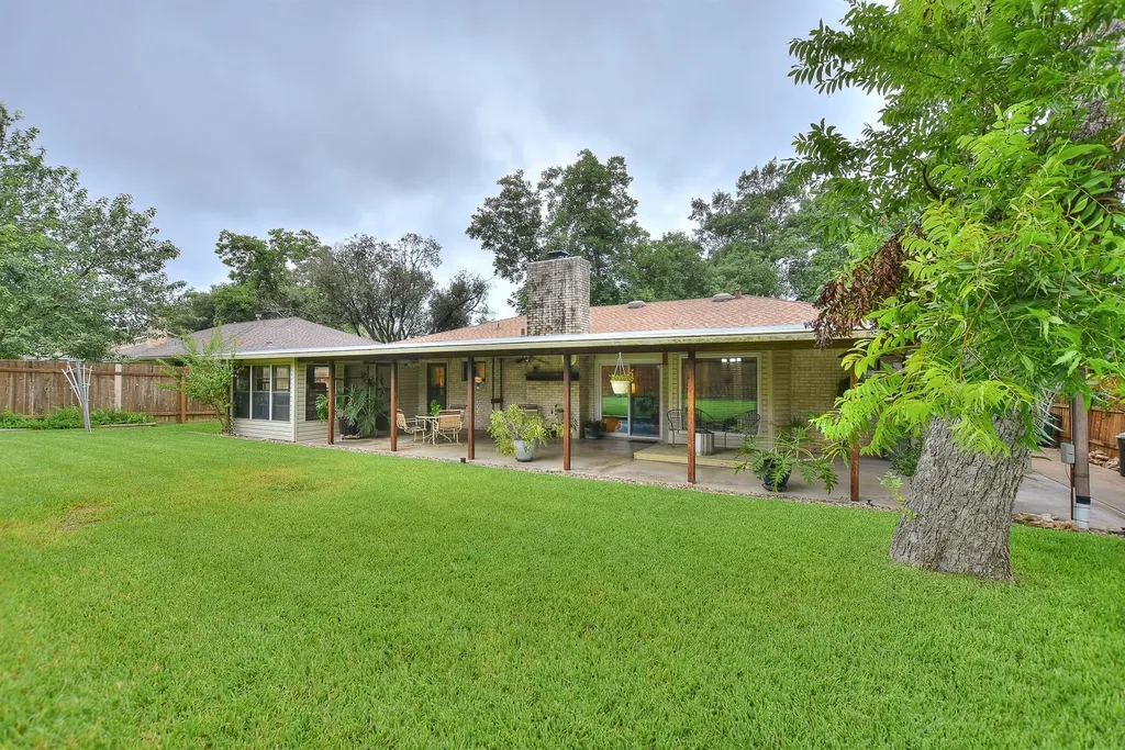 2200 Kenbridge Drive Austin TX 78757