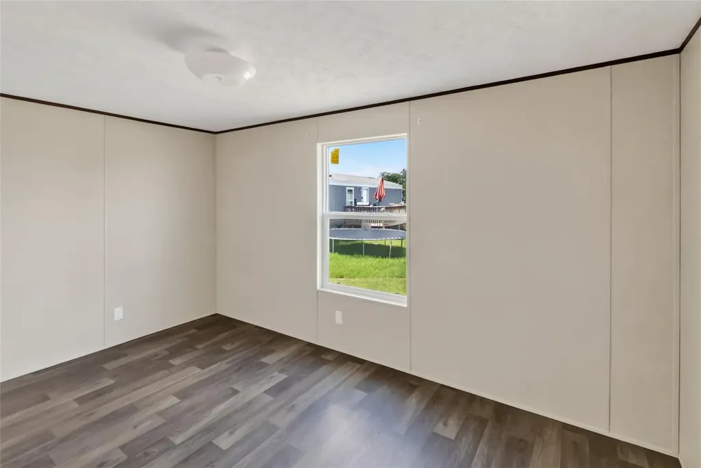 5670 E Hwy 290 Street Giddings TX 78942